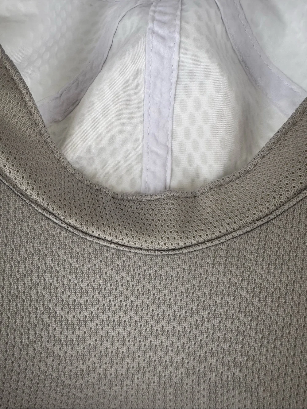 Hind White OS Honey Comb textured 6 panel running activities ball cap NWOT